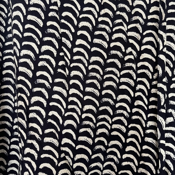 Anthropologie Maeve Silky Harem Parachute Pants Black White Moon Print - Picture 5 of 6